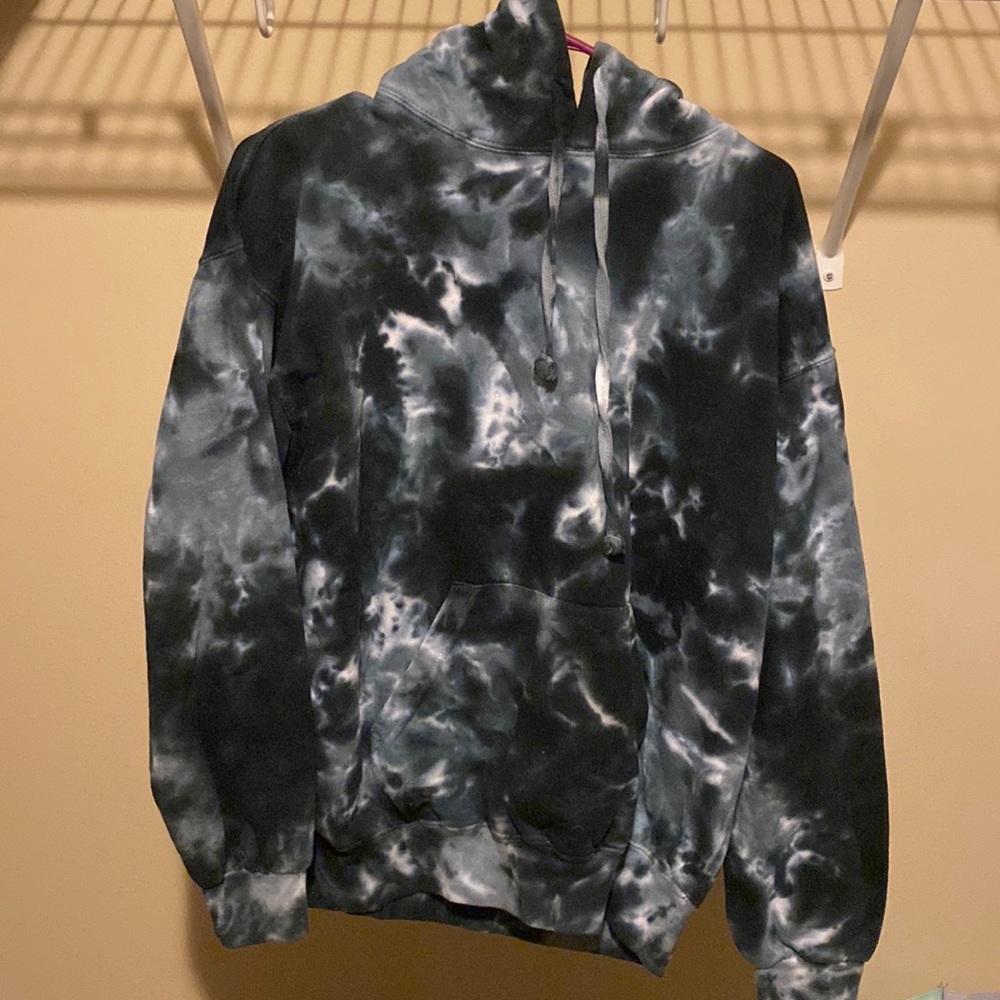 Black and white tyedye hoodie